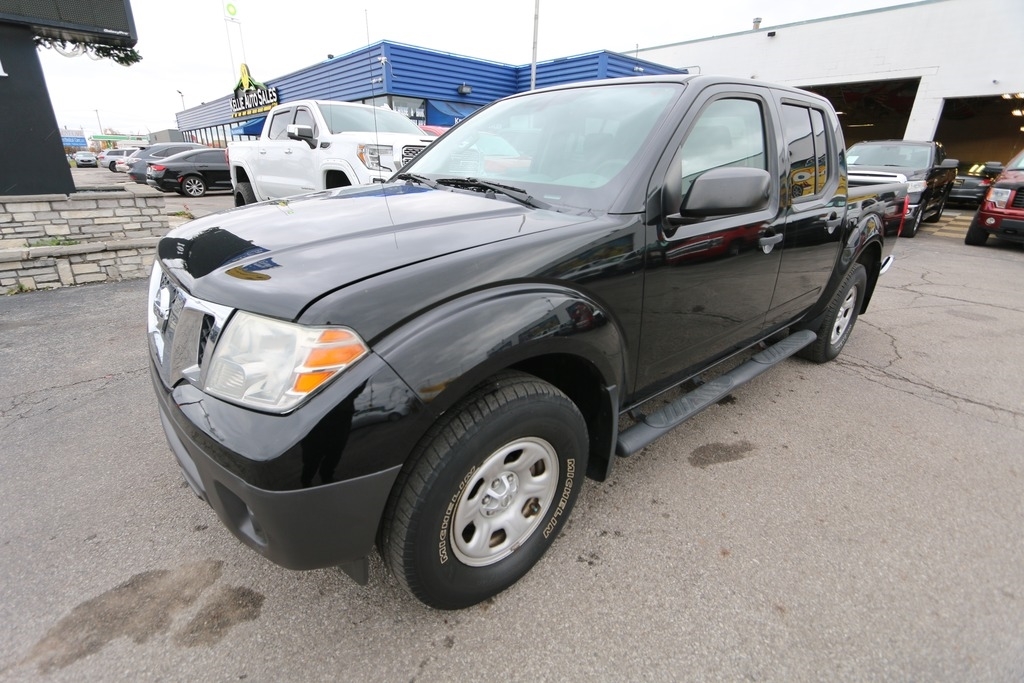 2016 Nissan Frontier S's photo