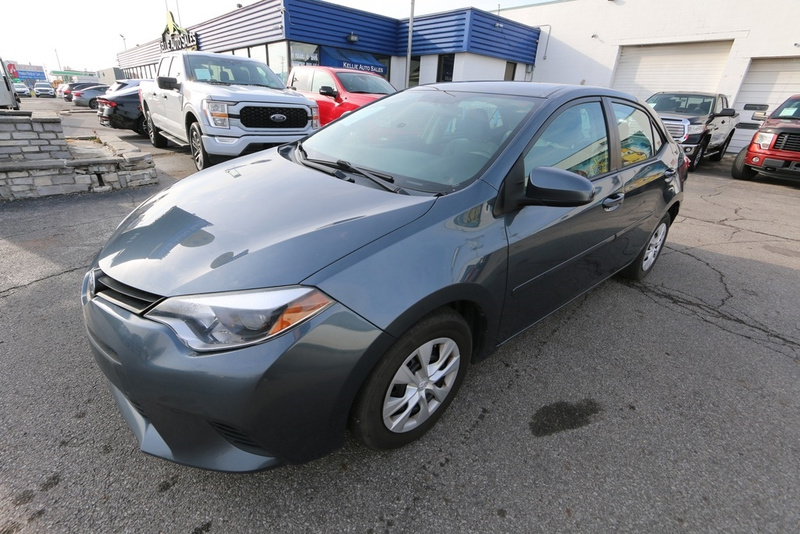 2015 Toyota Corolla L's photo