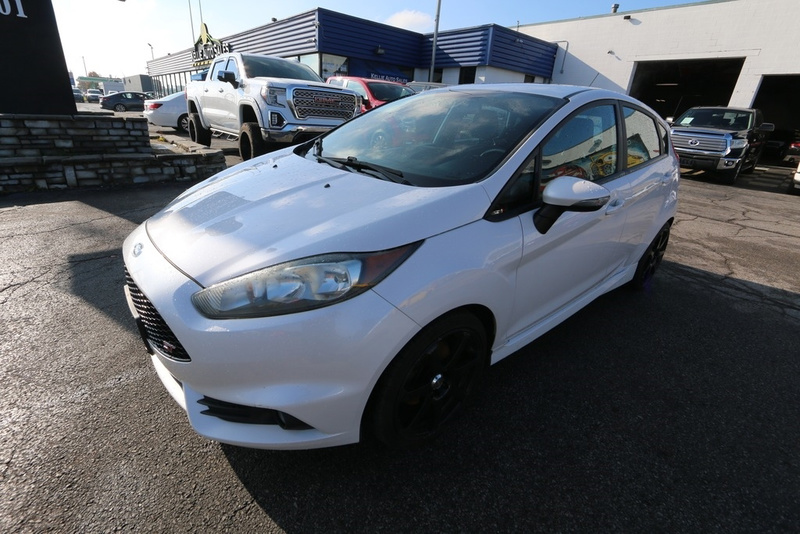 2017 Ford Fiesta ST's photo