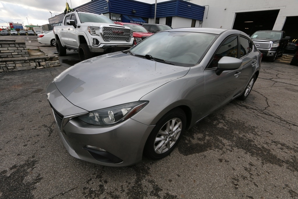 2016 Mazda MAZDA3 i Sport's photo