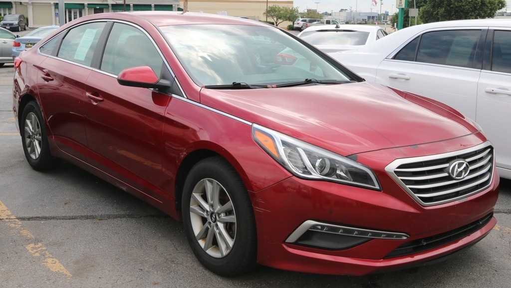 2015 Hyundai Sonata SE's photo