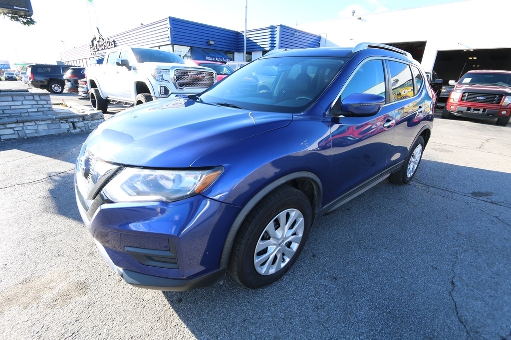 2017 Nissan Rogue S's photo