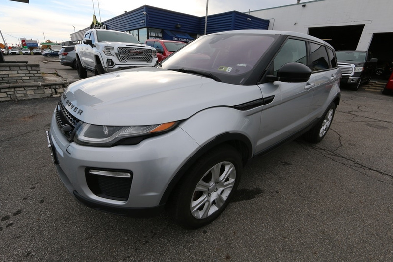 2016 Land Rover Range Rover Evoque SE's photo