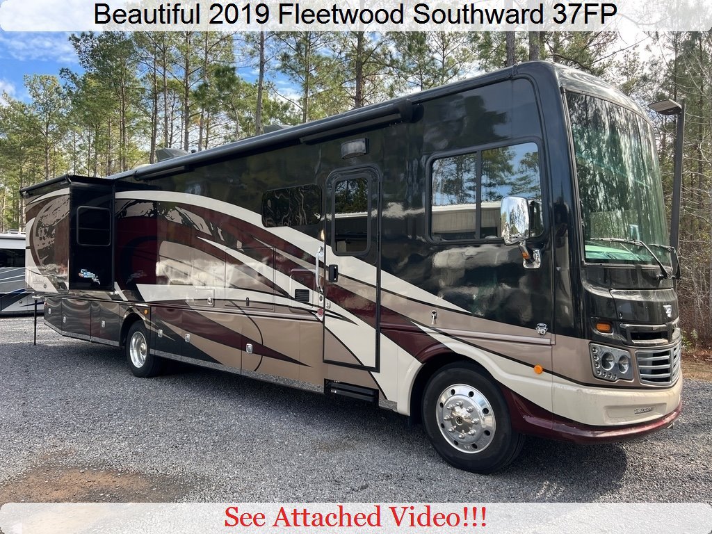 2019 Fleetwood Southwind® 37FP V10