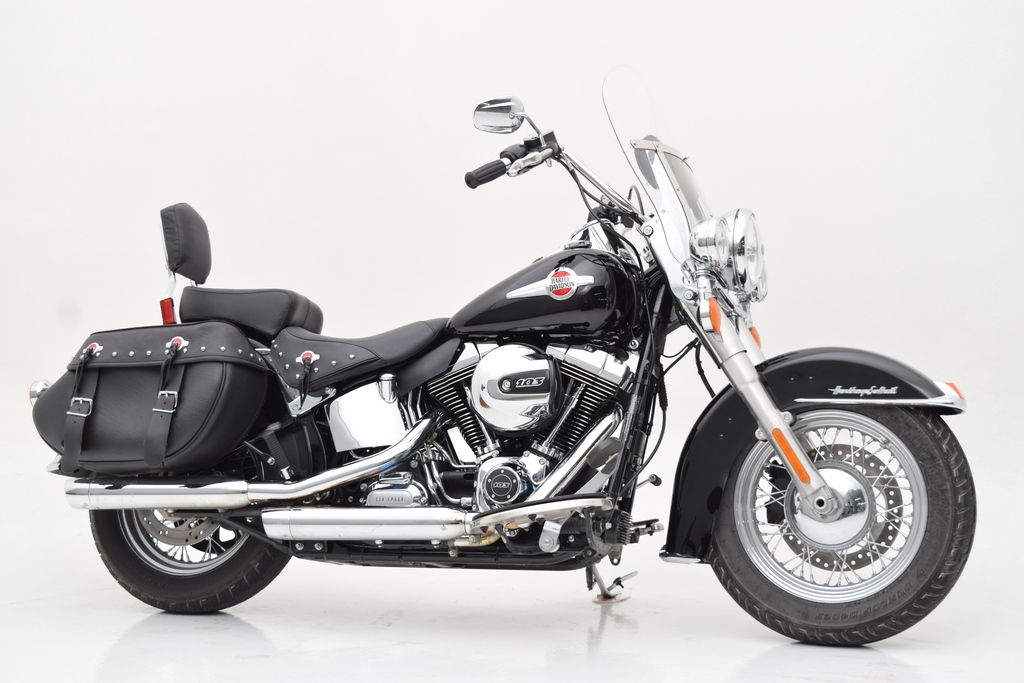 Harley-Davidson Heritage Softail Classic Image