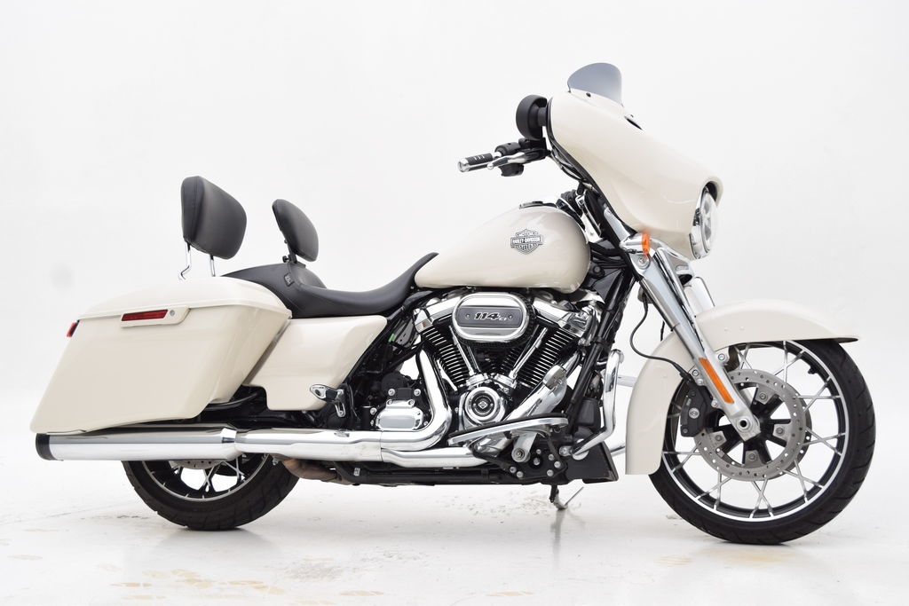 Harley-Davidson Street Glide Special Image