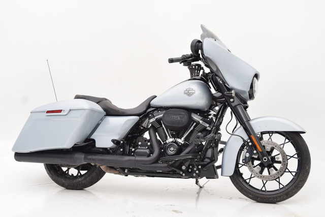 Harley-Davidson Street Glide Special Image