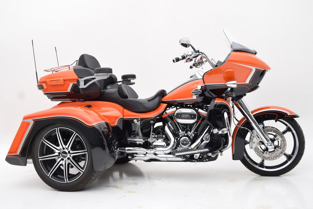 Harley-Davidson CVO Road Glide Limited Image