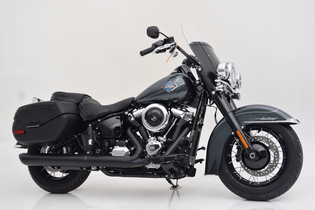 人気商品、新品未使用、タグ付き、定価18,500円Harley-Davidson FXBBS SOFTAIL STREETBOB114/ハーレーダビッドソンの新車・中古