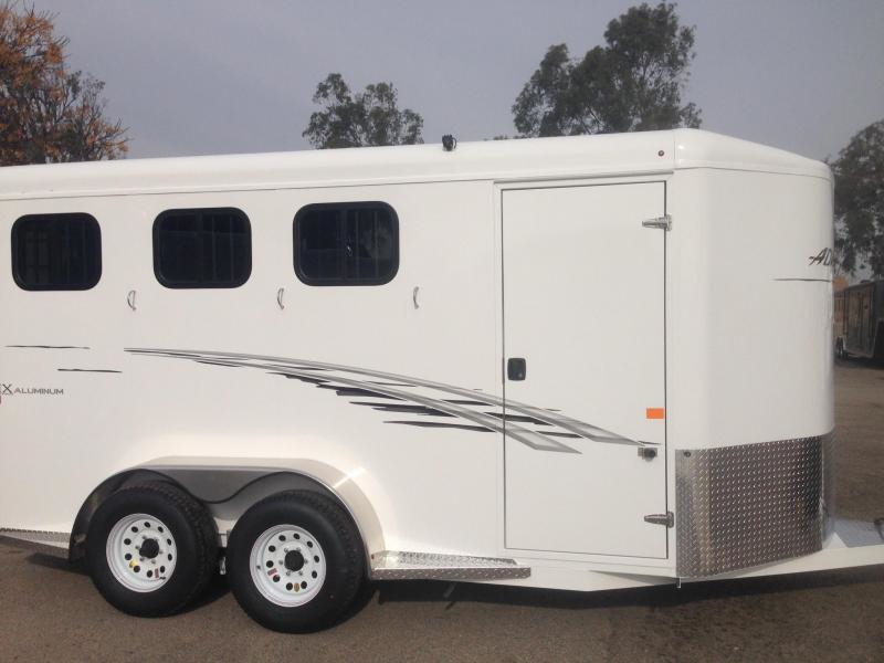 Trailer Photo 3