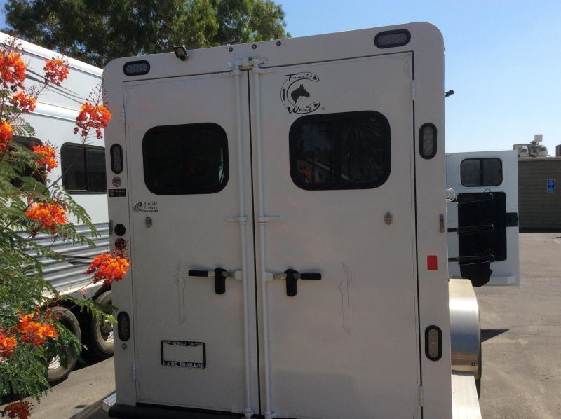 Trailer Photo 7