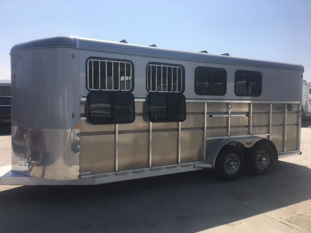 2026 Maverick Trailers Lite Deluxe 4 Horse Trailer