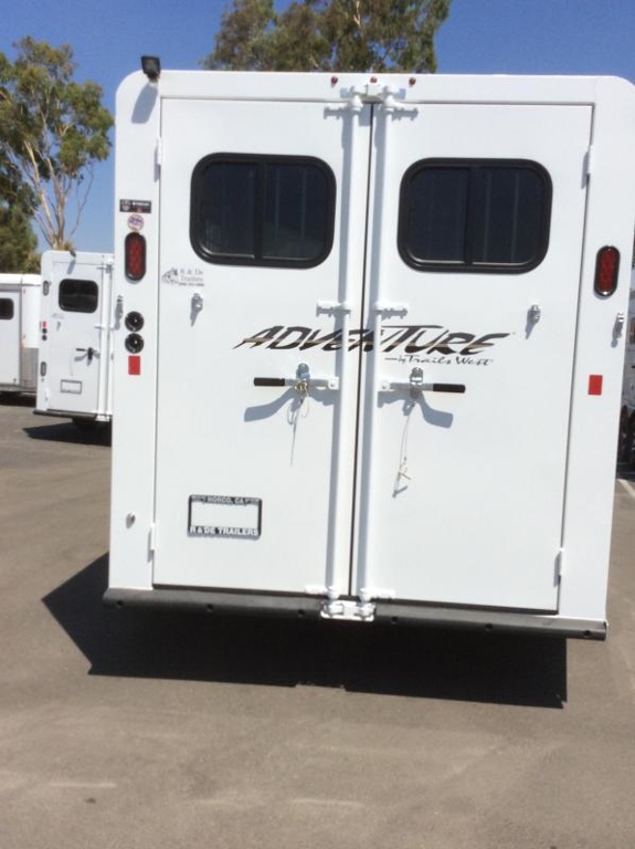 Trailer Photo 2