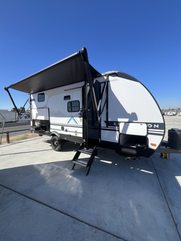 Coachmen RV Catalina Expedition Image