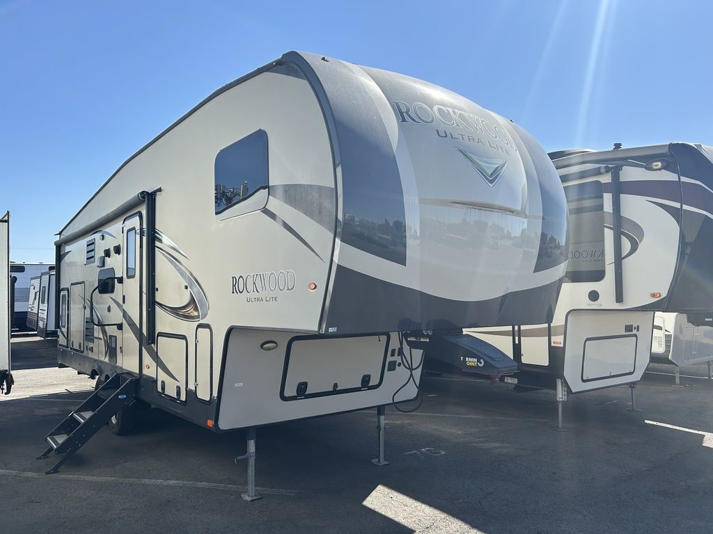 Forest River Rockwood Ultra Lite Image