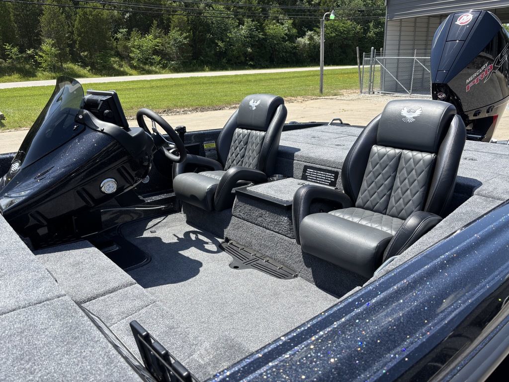 New 2026 Phoenix 819 ZXL, 41001 Alexandria - Boat Trader