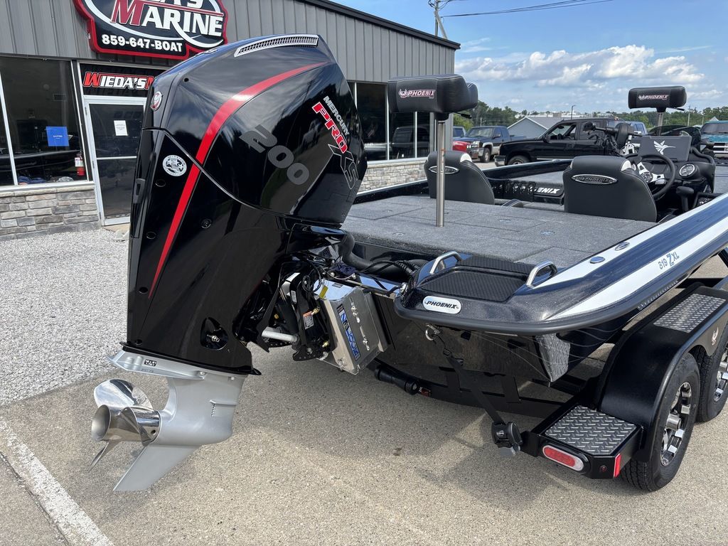 New 2026 Phoenix 819 ZXL, 41001 Alexandria - Boat Trader