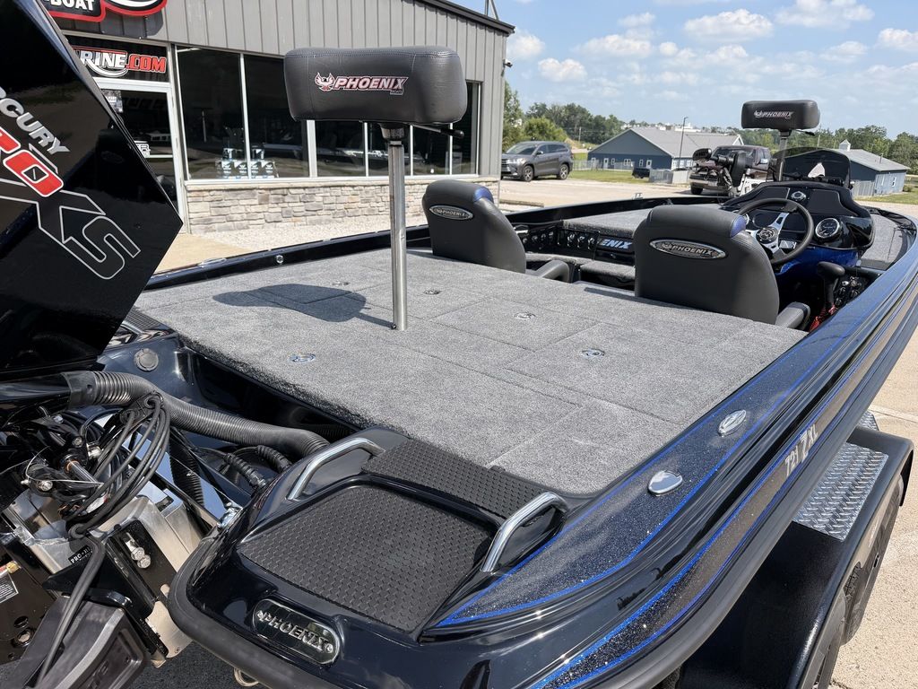 FANATIC♢CRISIS New 2027 Phoenix 721 ZXL, 41001 Alexandria - Boat Trader