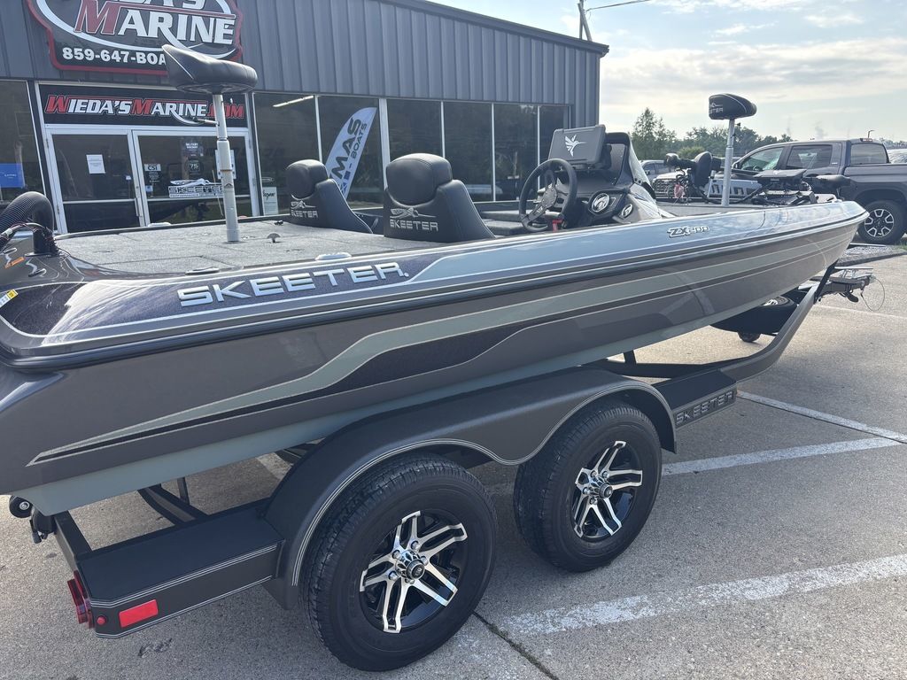 New 2026 Phoenix 819 ZXL, 41001 Alexandria - Boat Trader