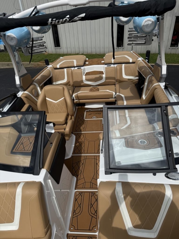 Used 2021 Tigé ZX Class 21 ZX, Counce - Boat Trader