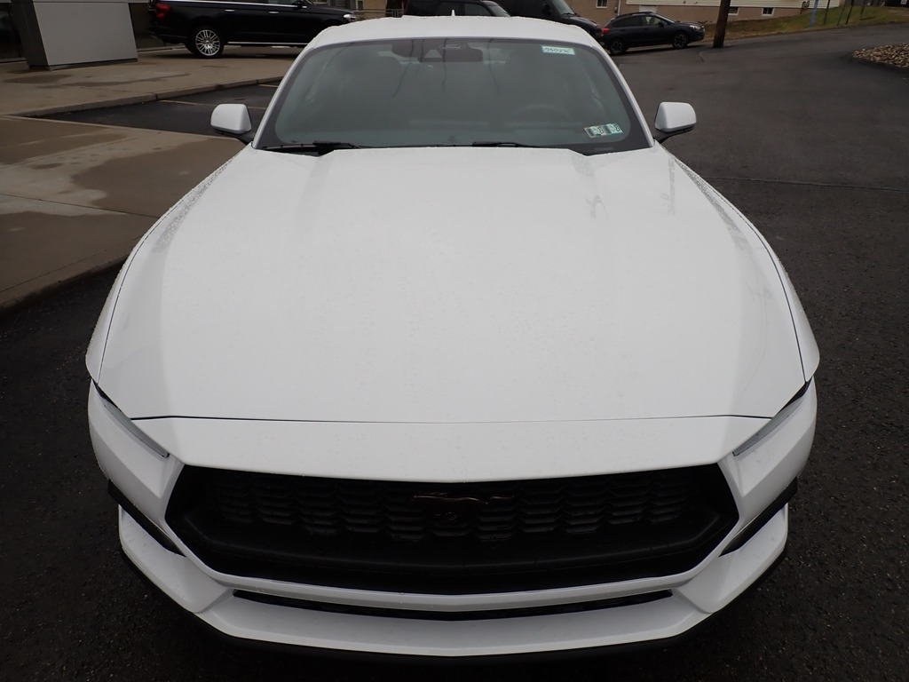 2026 Ford Mustang - 8