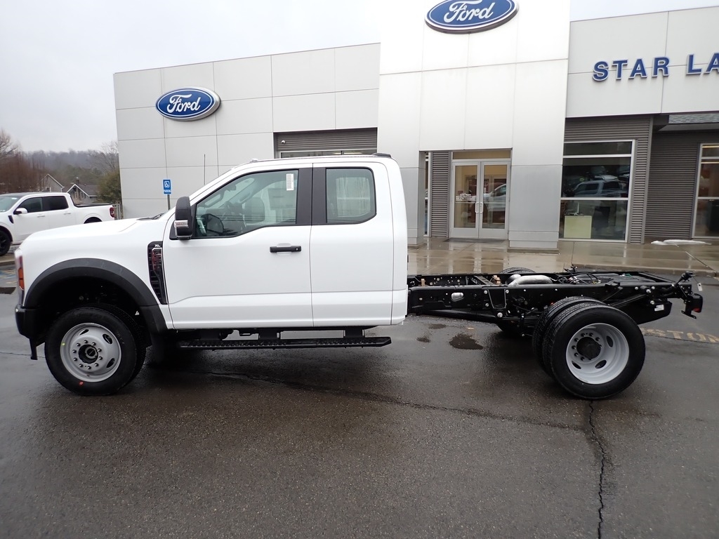 2026 Ford F550 SUPER - 1