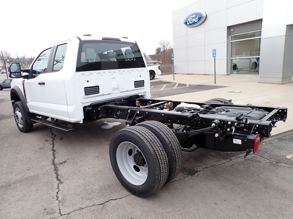 2026 Ford F550 SUPER - 3