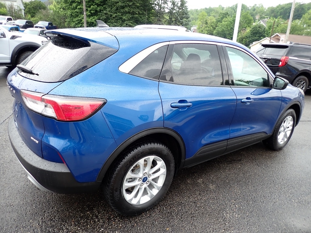 2022 Ford Escape SE Atlas Blue at Premiere Auto Sales