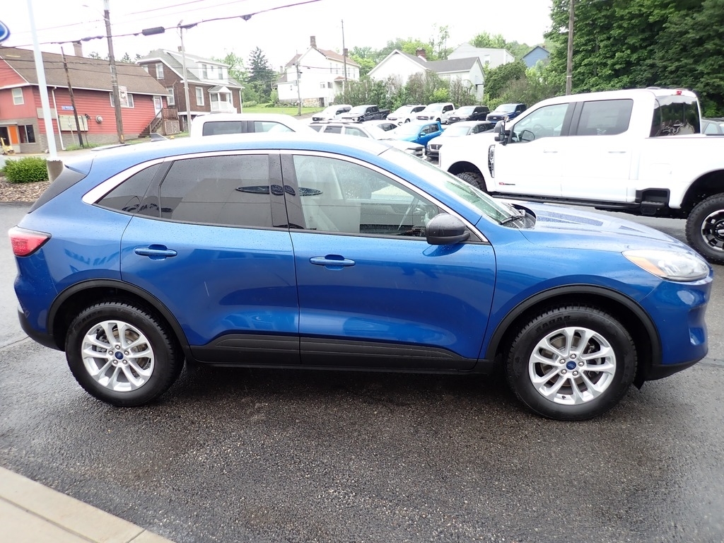 2022 Ford Escape SE Atlas Blue at Premiere Auto Sales
