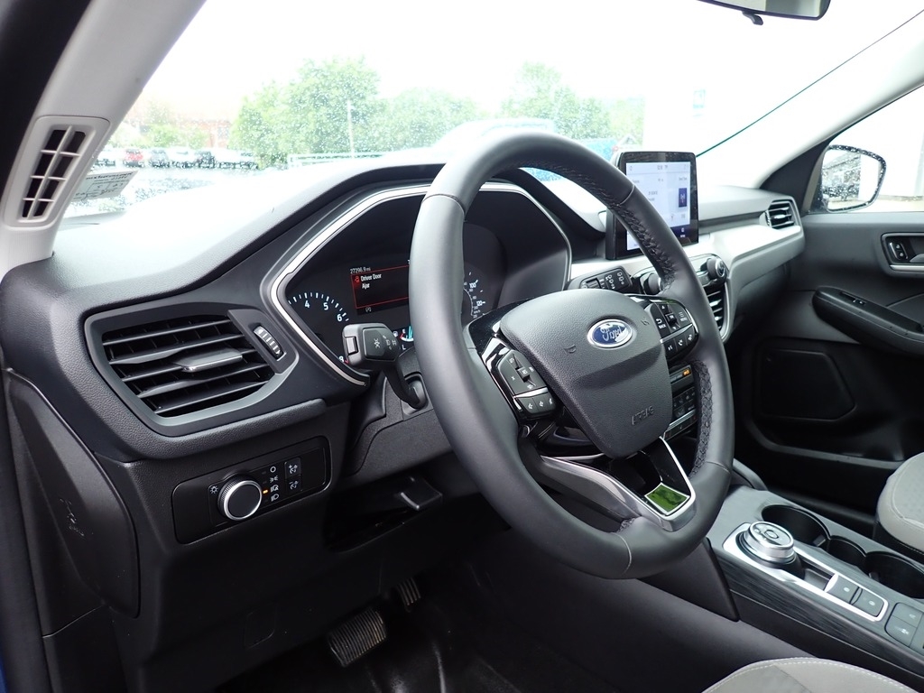 2022 Ford Escape SE Atlas Blue at Premiere Auto Sales