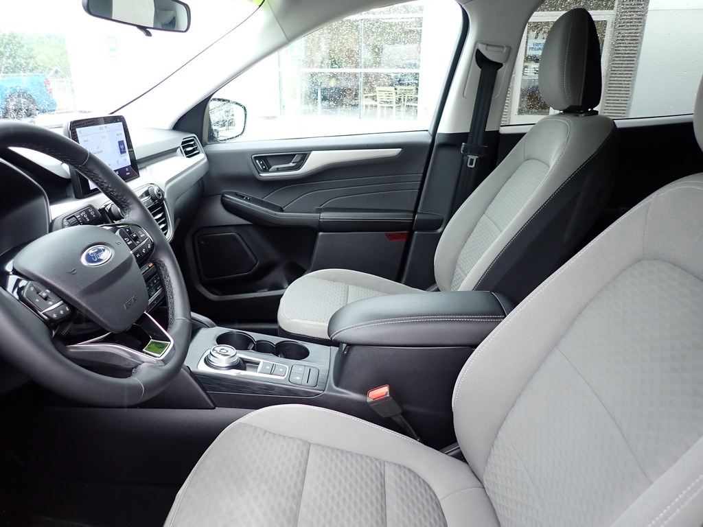 2022 Ford Escape SE Atlas Blue at Premiere Auto Sales