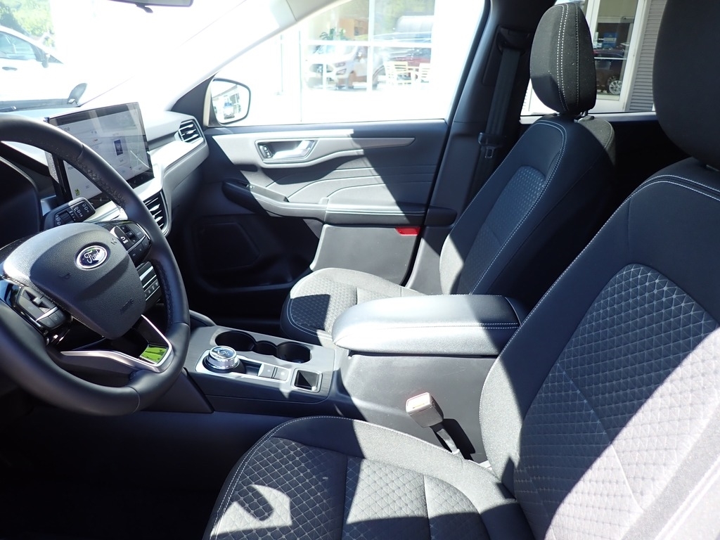 2023 Ford Escape Active Rapid Red Metallic Tinted Clearcoat at Star Lake Ford