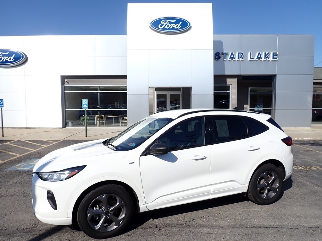 2024 Ford Escape ST-Line - 0