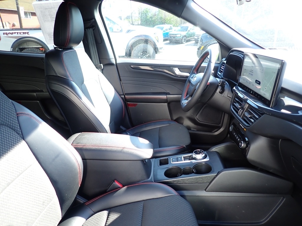 2024 Ford Escape ST-Line - 8