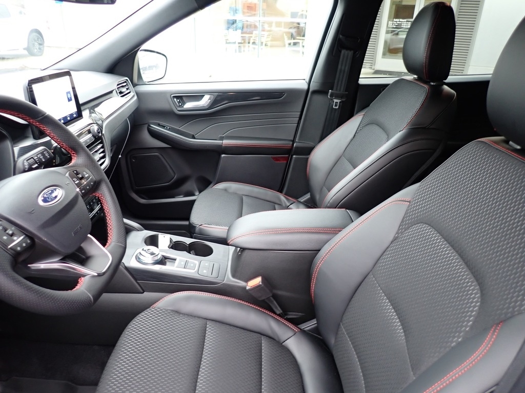 2026 Ford Escape ST-Line - 9