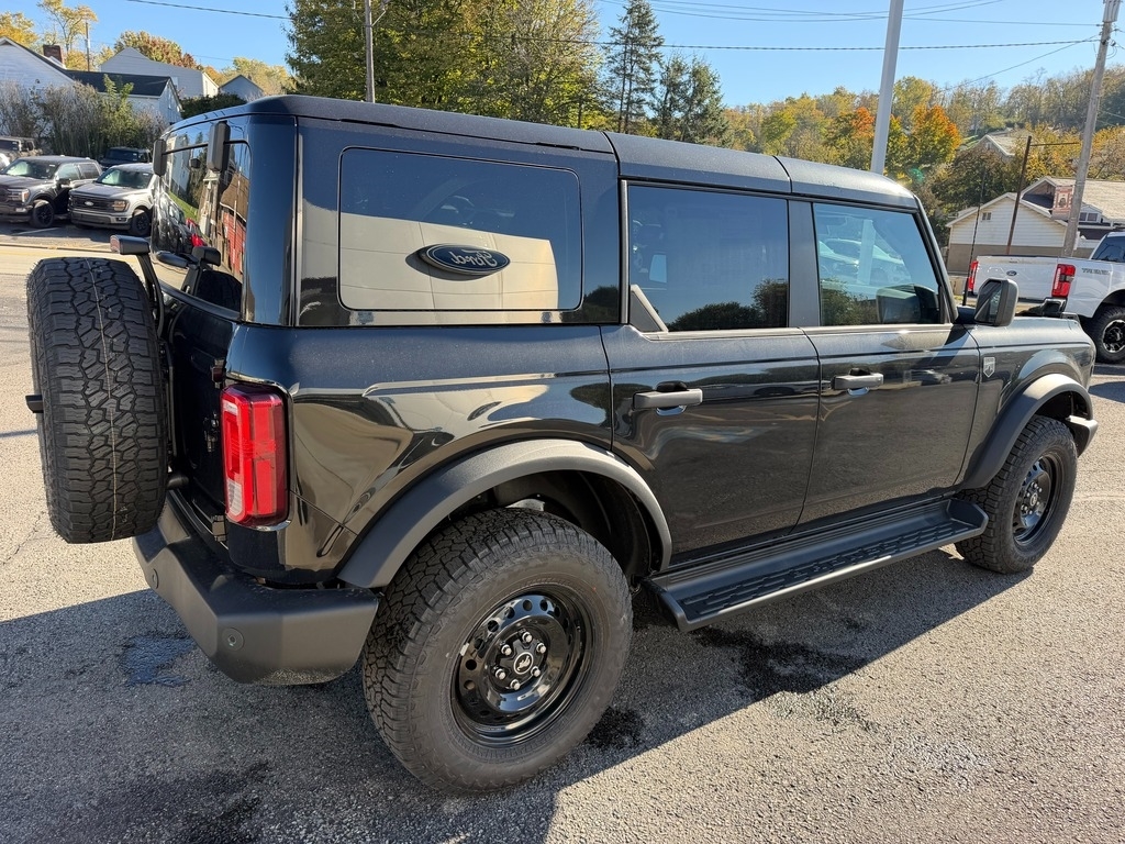 2026 Ford Bronco photo 6 of 20
