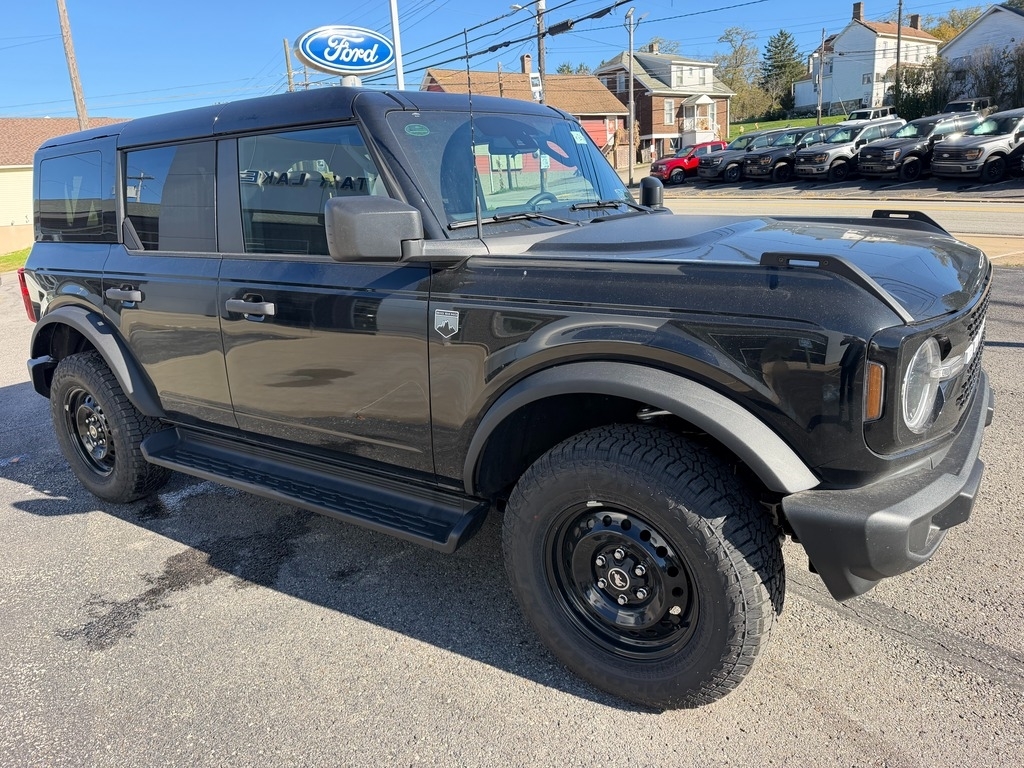 2026 Ford Bronco photo 8 of 20