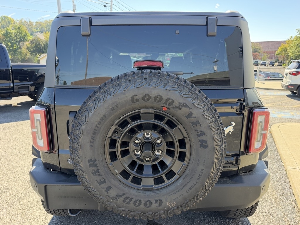 2026 Ford Bronco photo 4 of 20