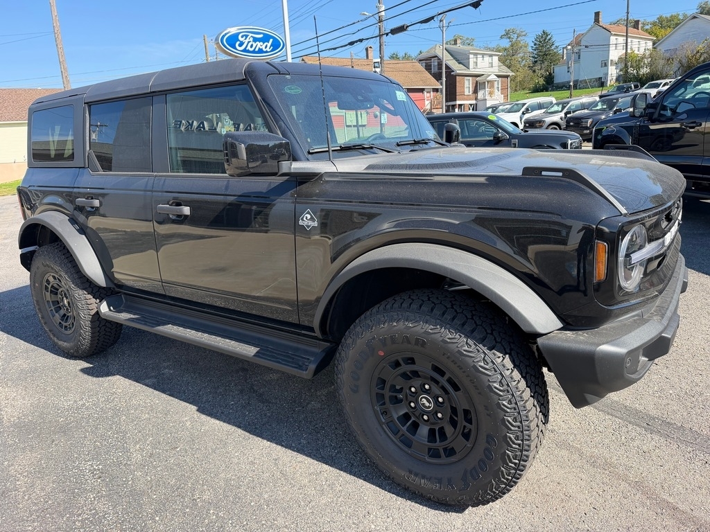 2026 Ford Bronco photo 8 of 20
