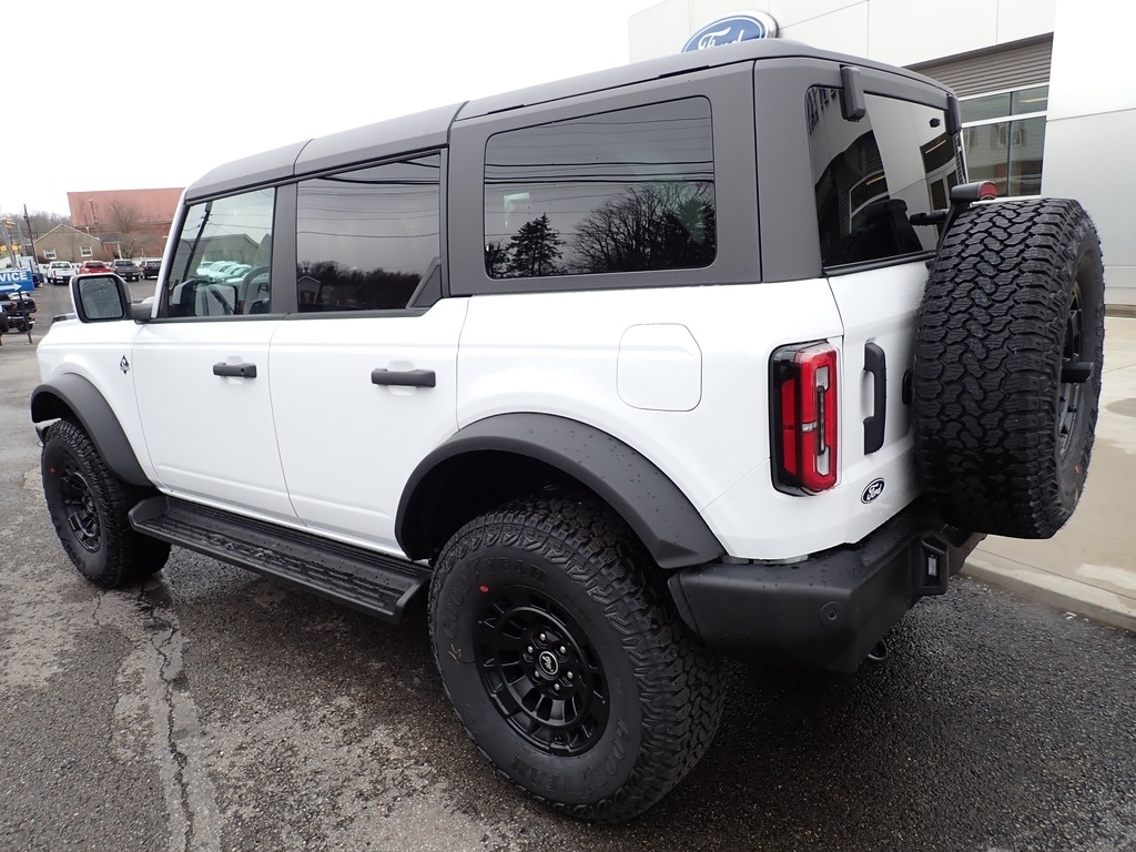 2026 Ford Bronco Outer Banks - 2
