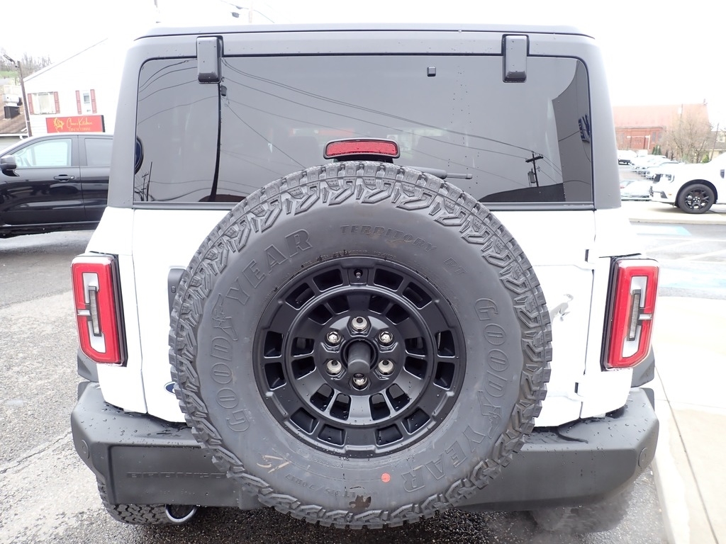 2026 Ford Bronco Outer Banks - 3