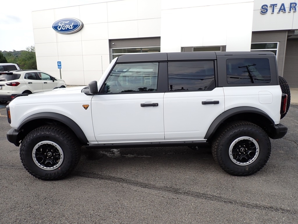 2026 Ford Bronco Badlands Oxford White at Star Lake Ford