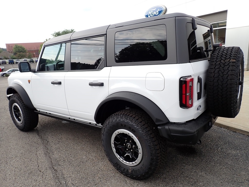 2026 Ford Bronco Badlands Oxford White at Star Lake Ford