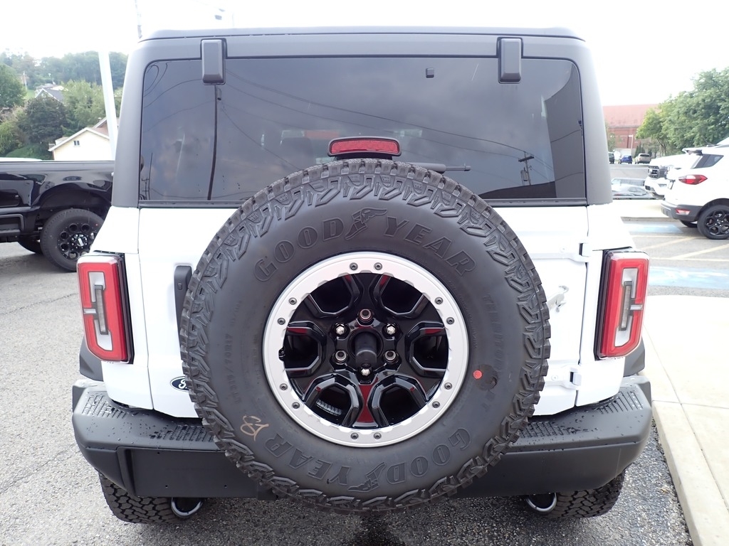 2026 Ford Bronco Badlands Oxford White at Star Lake Ford