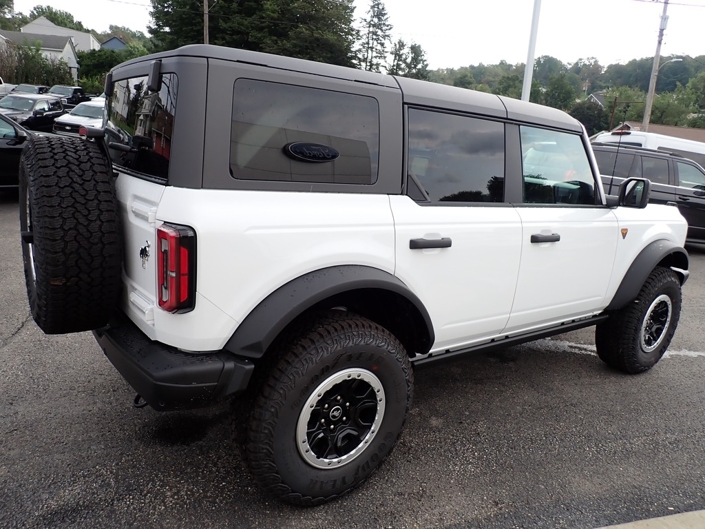 2026 Ford Bronco Badlands Oxford White at Star Lake Ford