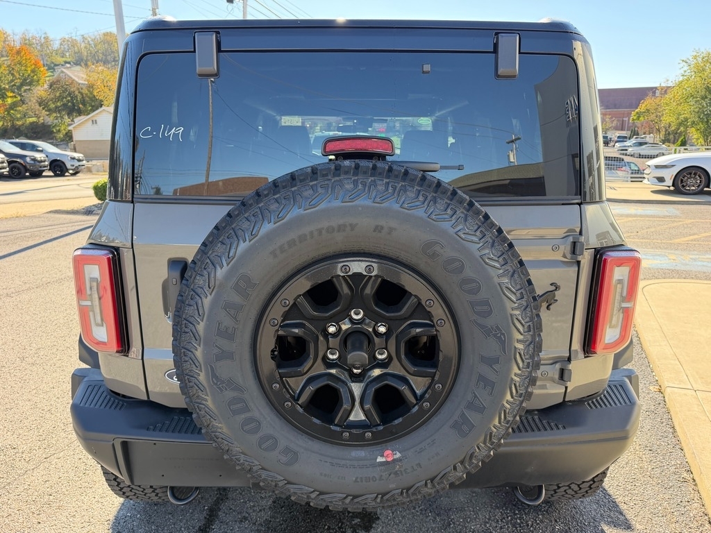 2026 Ford Bronco photo 4 of 20