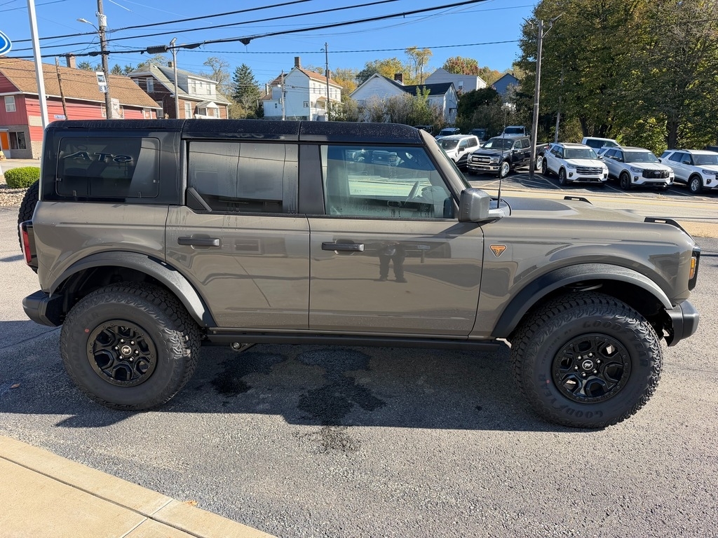 2026 Ford Bronco photo 7 of 20