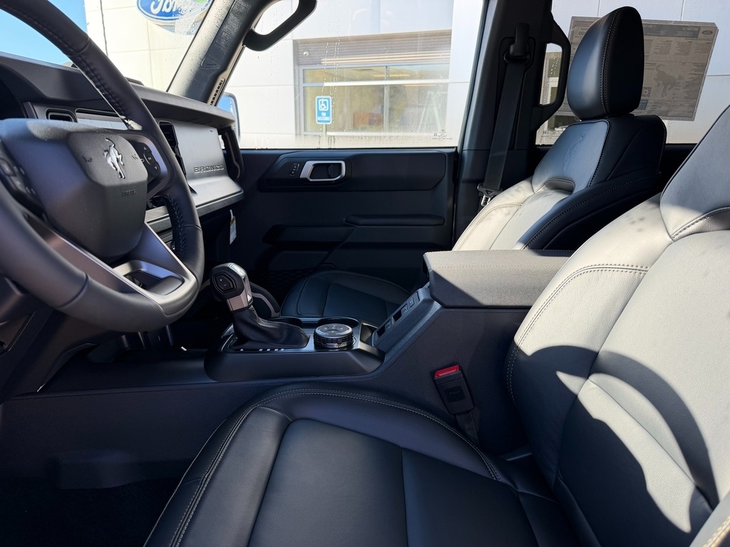 2026 Ford Bronco photo 10 of 20