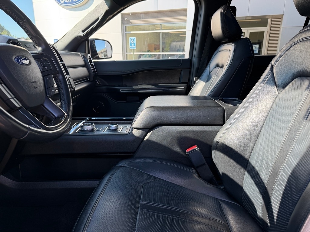 2021 Ford Expedition MAX photo 16 of 30