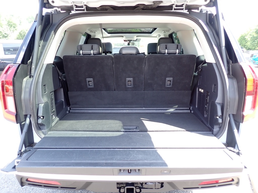 2025 Ford Expedition Active Space Silver at Star Lake Ford